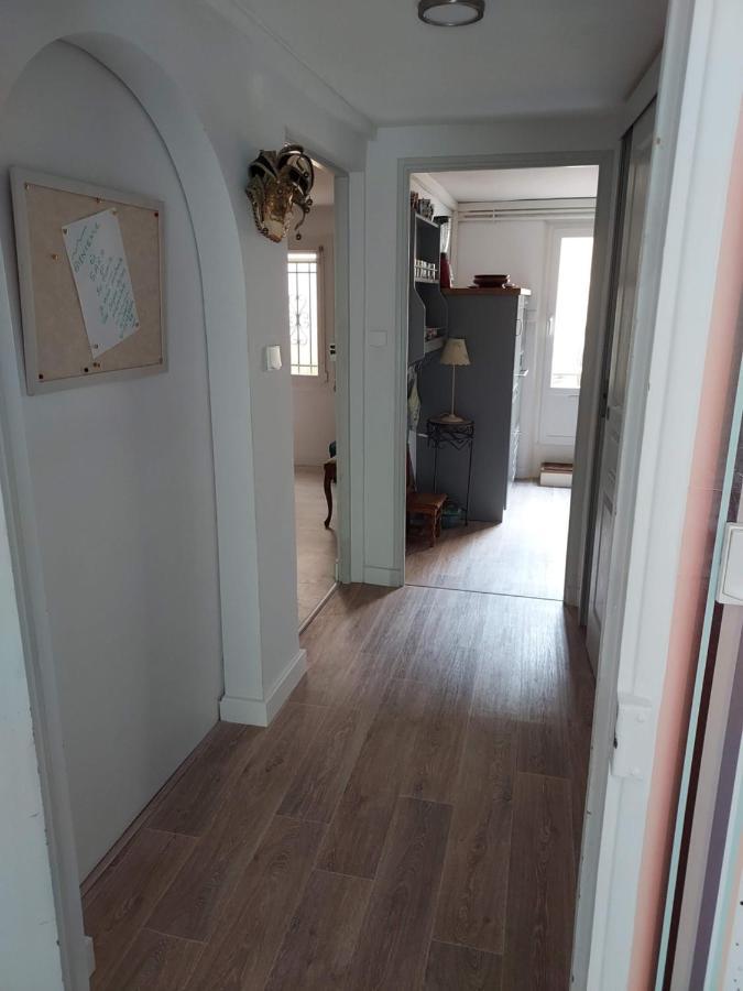 Rez-de-chaussée privatif spacieux 3* d'une villa centre ville Hyères Exterior foto
