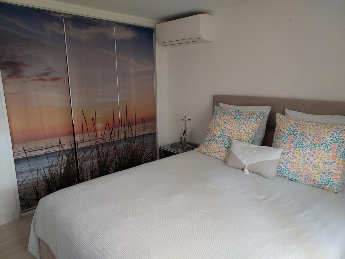 Rez-de-chaussée privatif spacieux 3* d'une villa centre ville Hyères Exterior foto